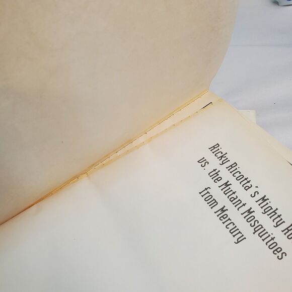 Lot of 3 Ricky Ricotta's Mighty Robot Books (1-3) Dav Pilkey & M. Ontiveros READ - Picture 8 of 13